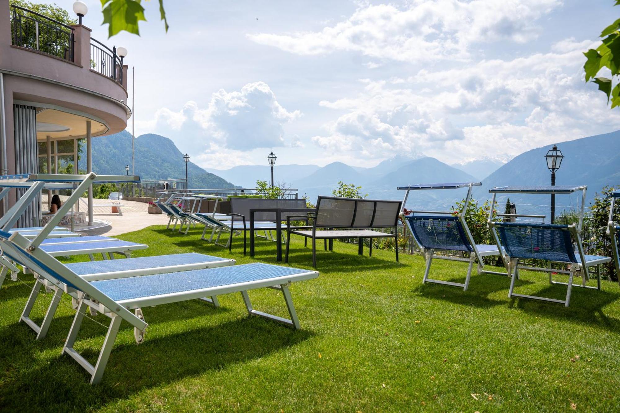 Meinhardt 4* Scena